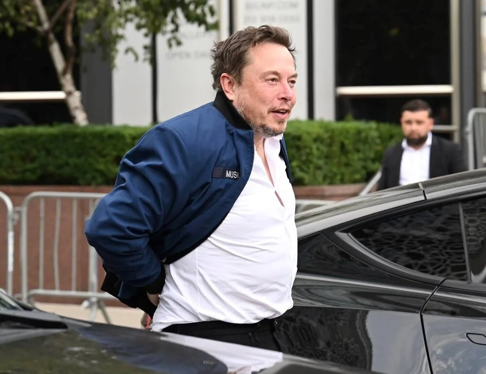 Elon Musk (1)