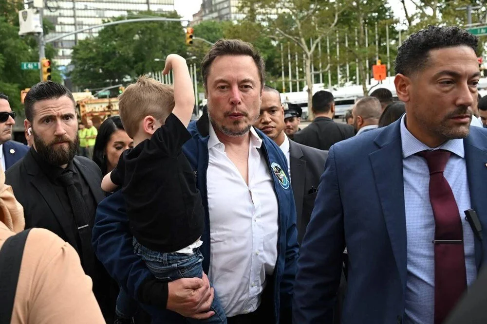 Elon Musk (1)