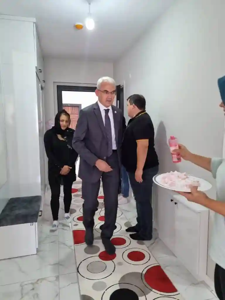 Kütahya’da Karacabey, şehit Yıldırım’ın ailesi ile buluştu