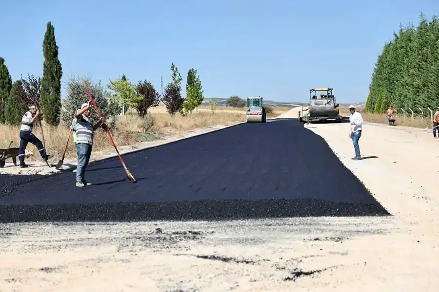 Kütahya’da mahalle ve sokaklarda çalışmalar sürüyor