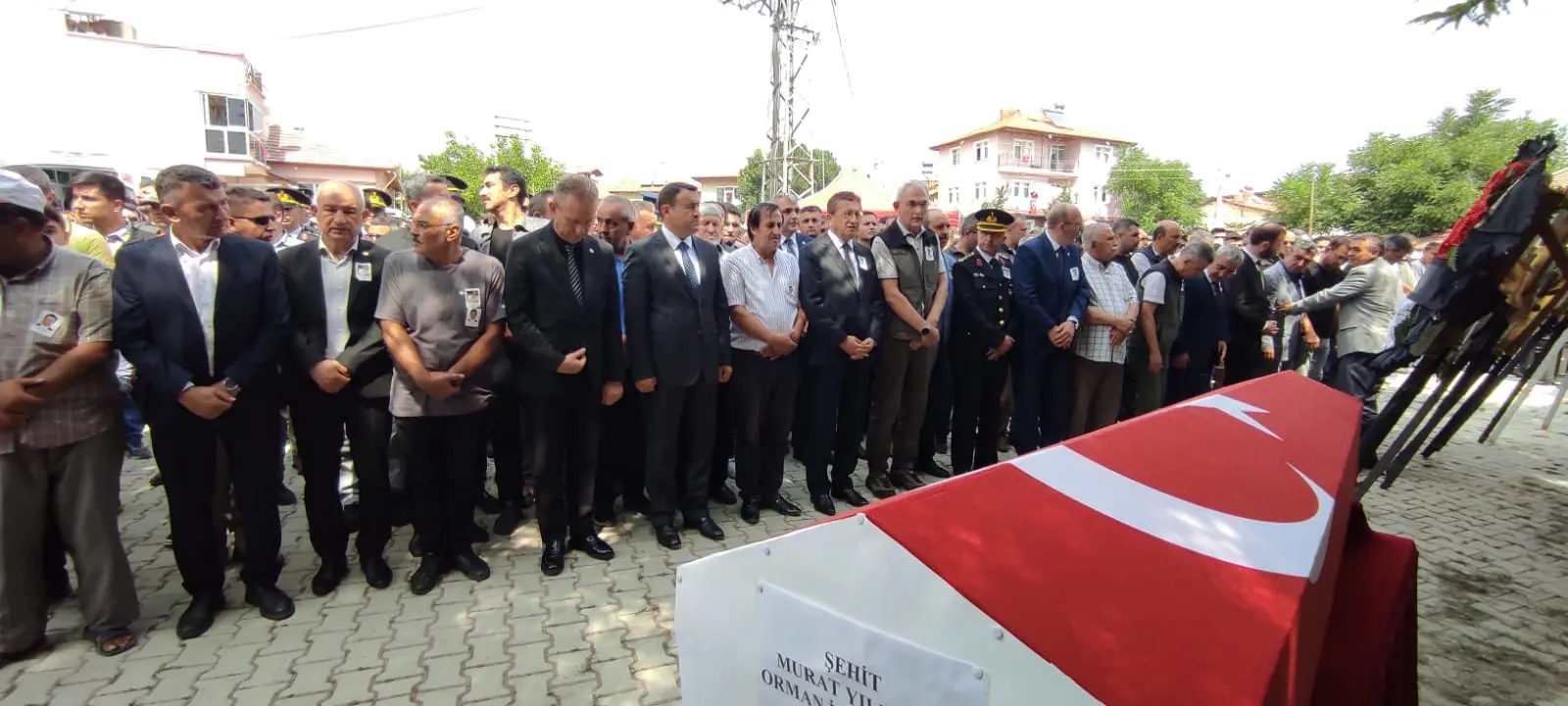 Kütahya’daki orman yangınında şehit olan Yıldırım defnedildi