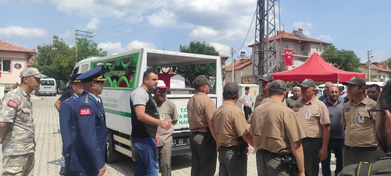 Kütahya’daki orman yangınında şehit olan Yıldırım defnedildi