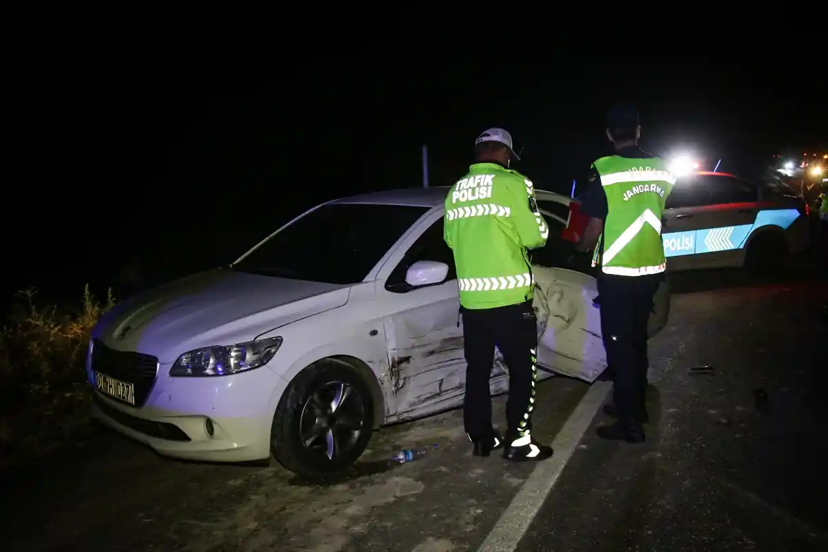 Uşak'taki trafik kazasında 2 kişi yaralandı