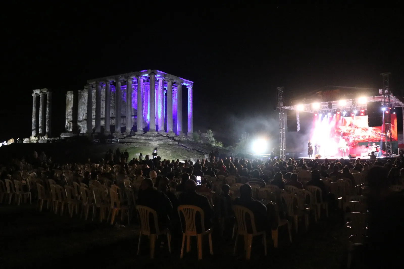 Aizanoi Antik Kenti'nde Kütahya'nın Pınarları rüzgarı esti