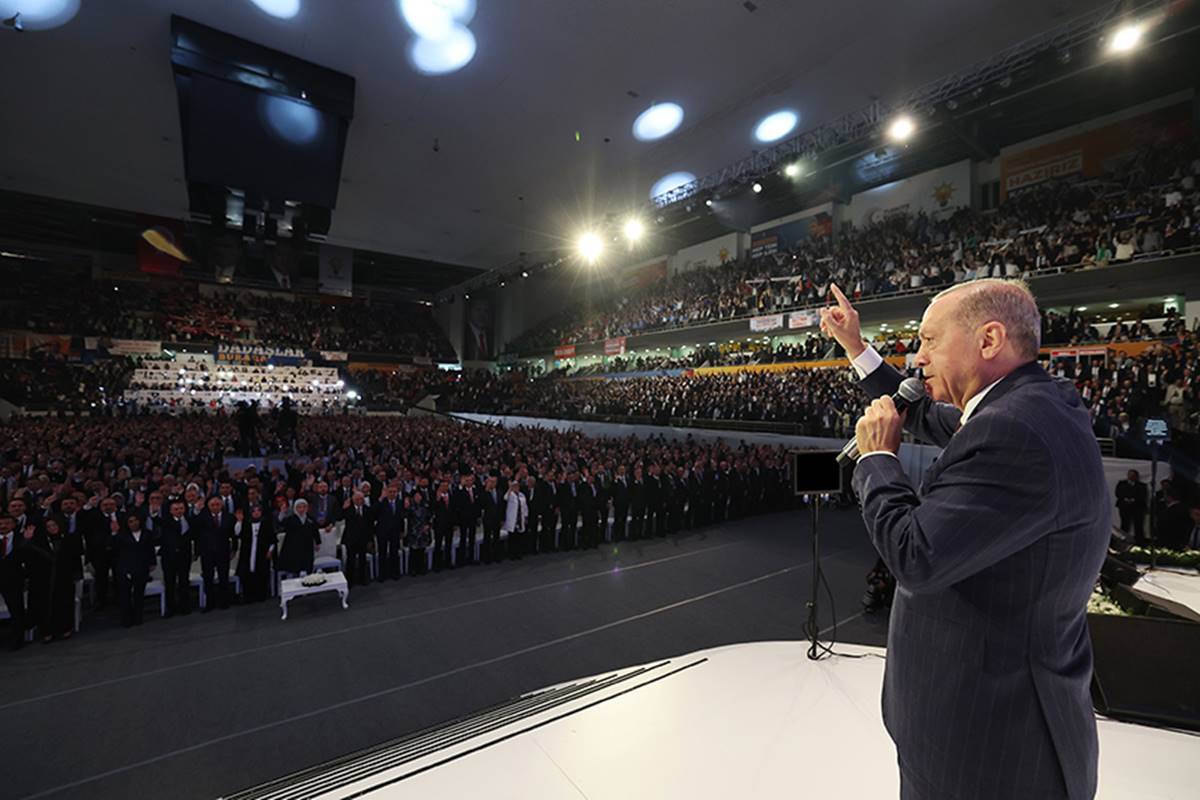 AK Parti 4. Olağanüstü Büyük Kongresi