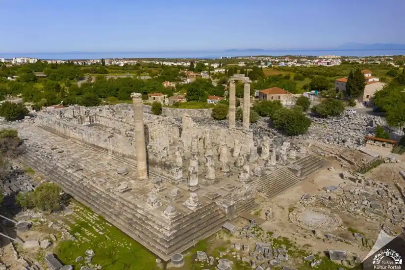 Didyma Kutsal Alanı Ve Apollon Tapınağı