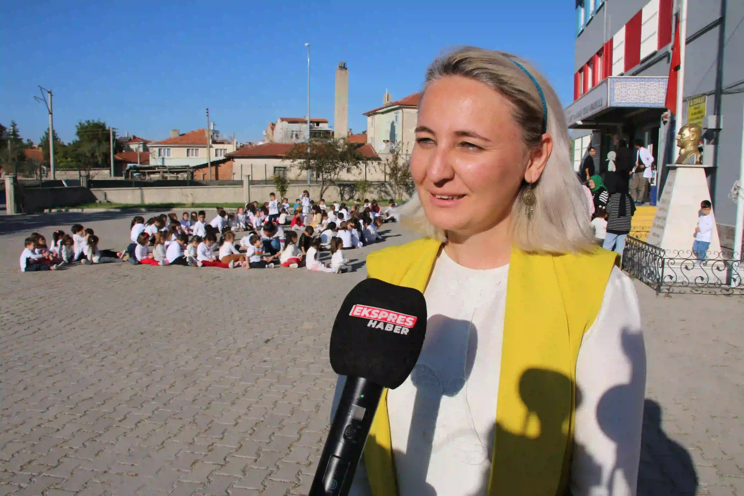 Kütahyalı minik öğrenciler 100. yıl kutlamalarında yer alıyor 