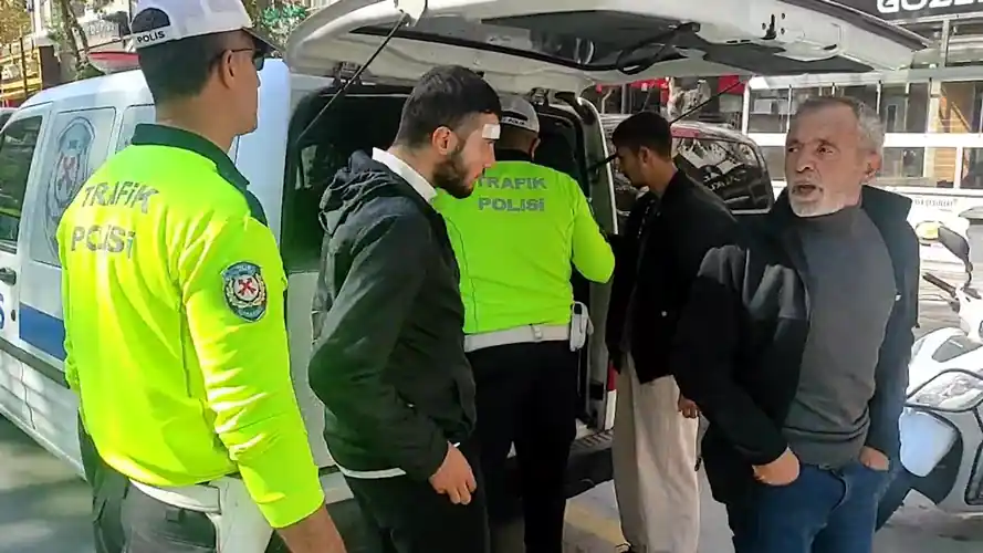 Kütahya'da kural ihlali yapan araçtaki şahıs polise zorluk çıkardı