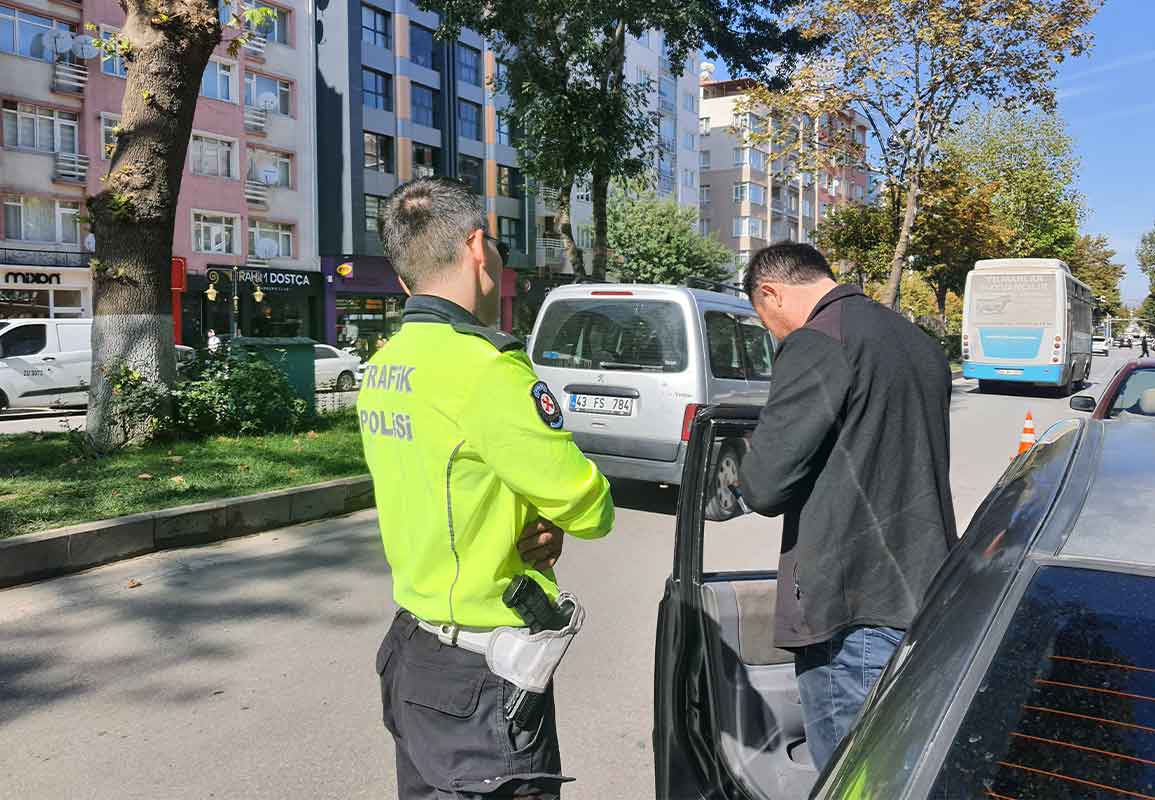 Kütahya’da trafik denetimleri devam ediyor 