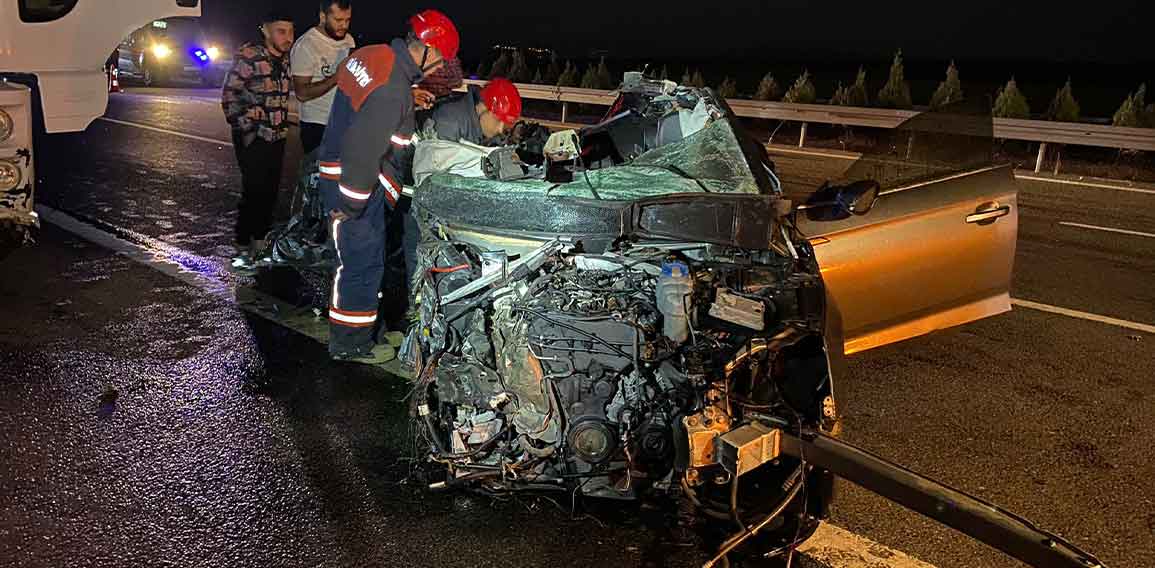 Tırla çarpışan otomobildeki yolcu hayatını kaybetti