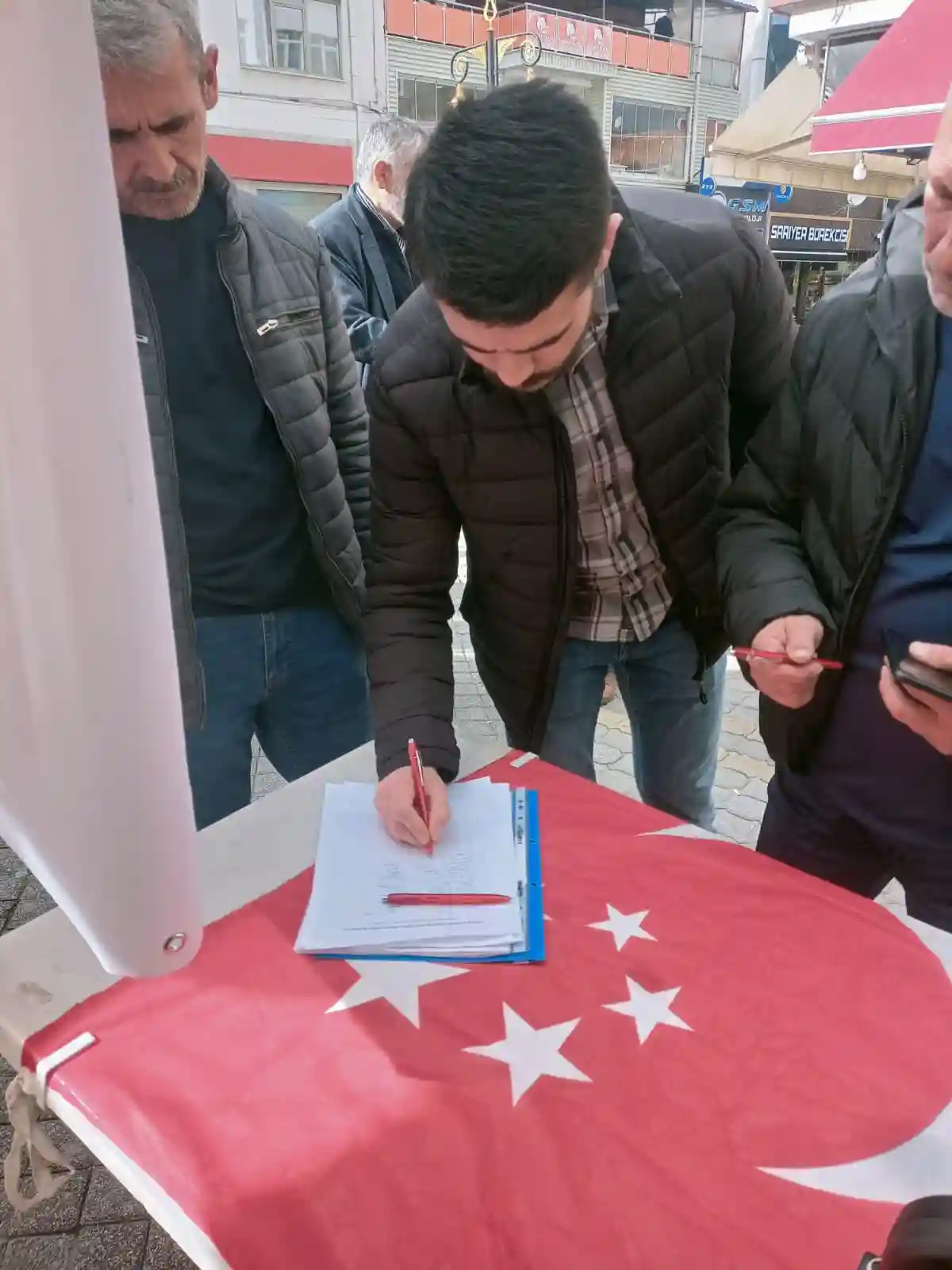 Kütahya’da Saadet Partisi’nden ‘askeri üs istemiyoruz’ kampanyası