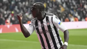 Vincent Aboubakar sahalara döndü