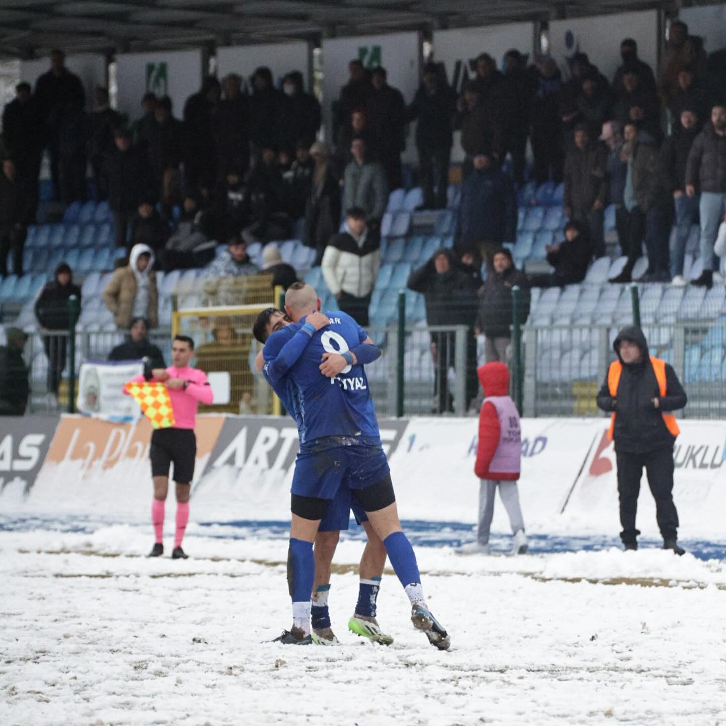 Belediye Kütahyaspor, son dakikalarda galibiyete uzandı 