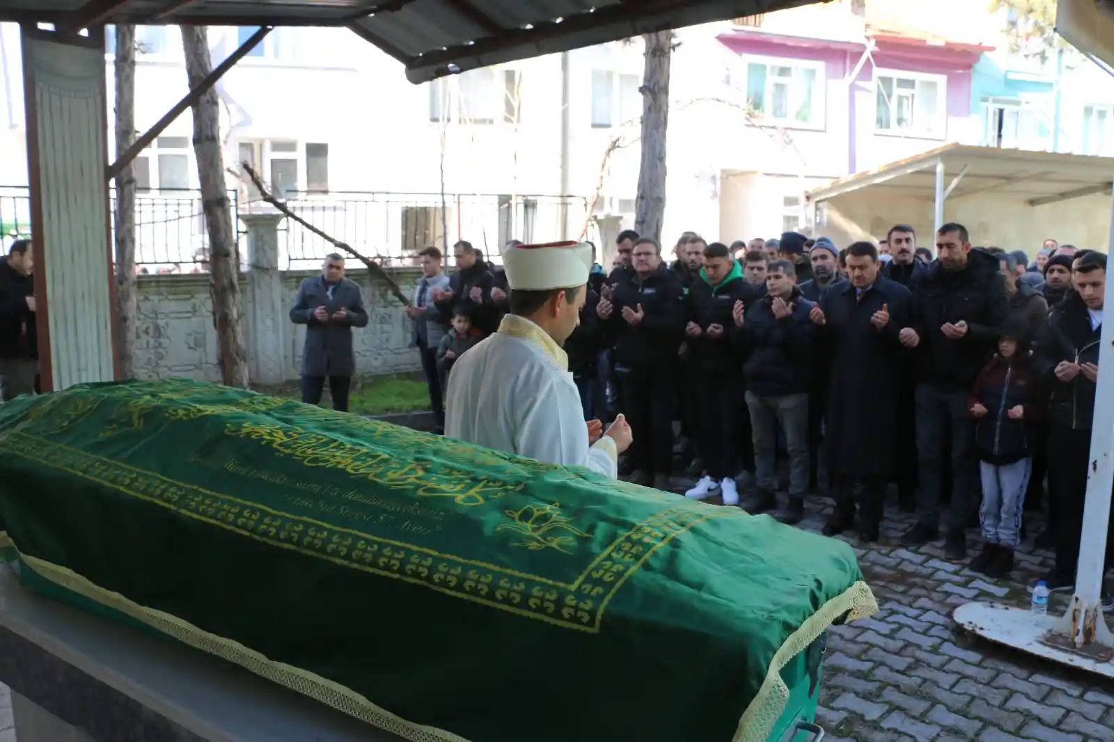 Kütahya'da hayatını kaybeden lise öğrencisi toprağa verildi
