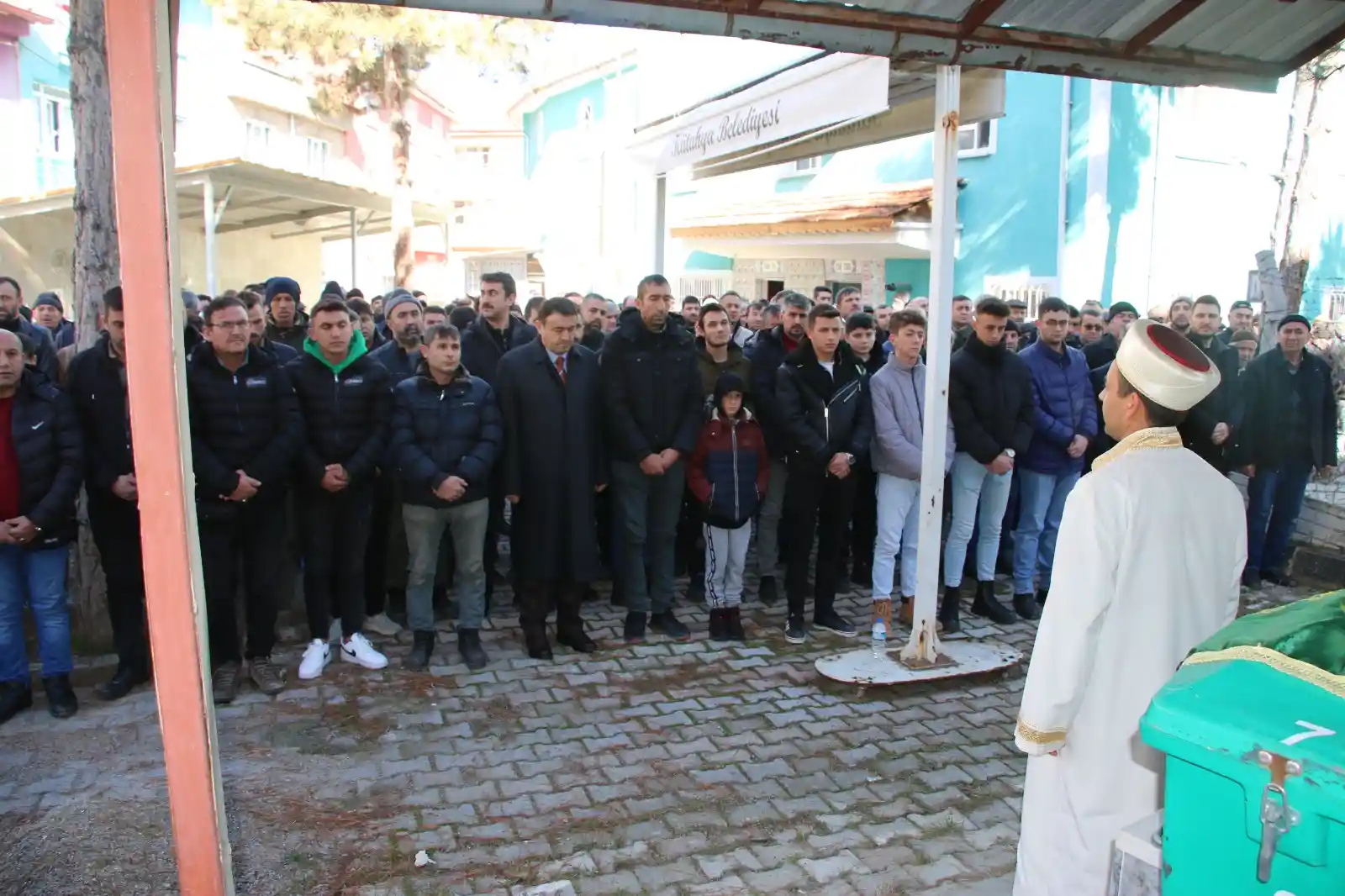 Kütahya'da hayatını kaybeden lise öğrencisi toprağa verildi
