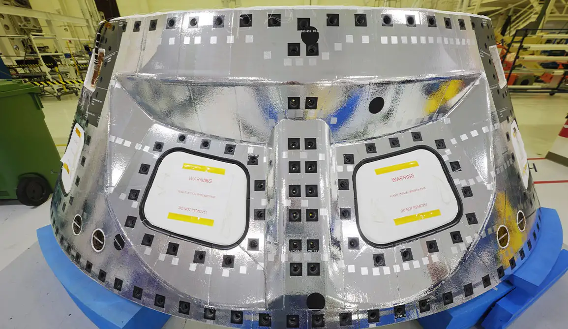 NASA, astronotları Ay'a götürecek uzay aracını tanıttı