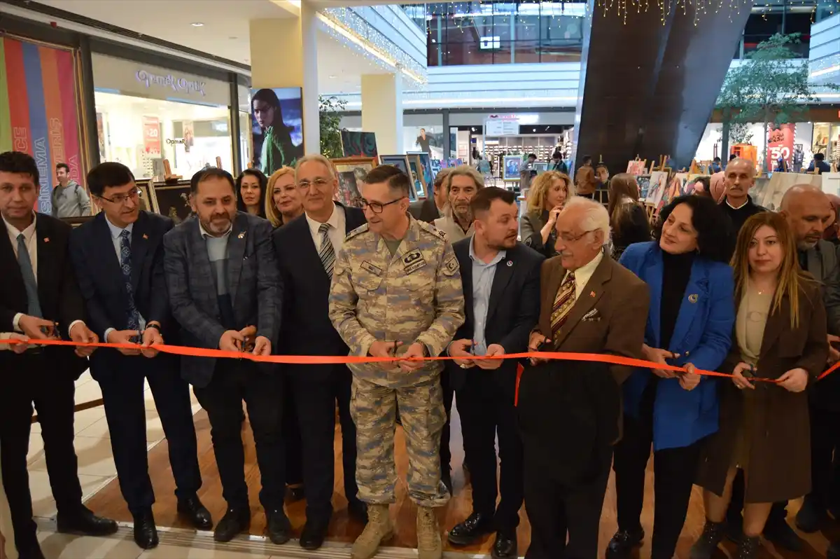 Kütahya’da merhum sanatçı anısına sergi açıldı