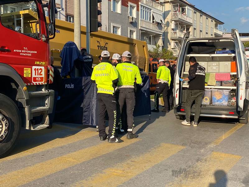 Aydın'da tırla motosikletin çarpışması sonucu 1 kişi öldü.