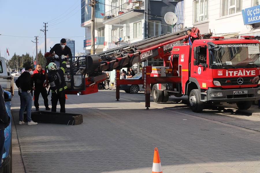 Denizli'de yalnız yaşayan kişi evinde ölü bulundu