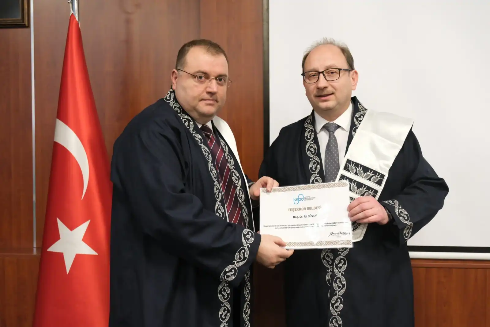 Kütahya’da 75 öğretim üyesi görevinde yükseldi 