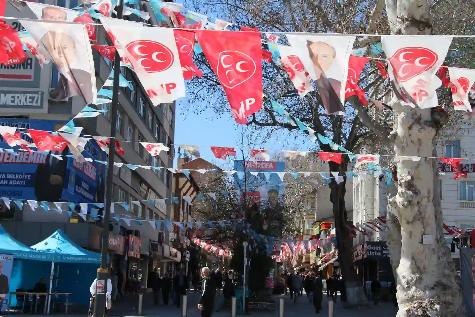 Kütahyalılar, siyasi parti bayrak ve müziklerinden rahatsız mı?