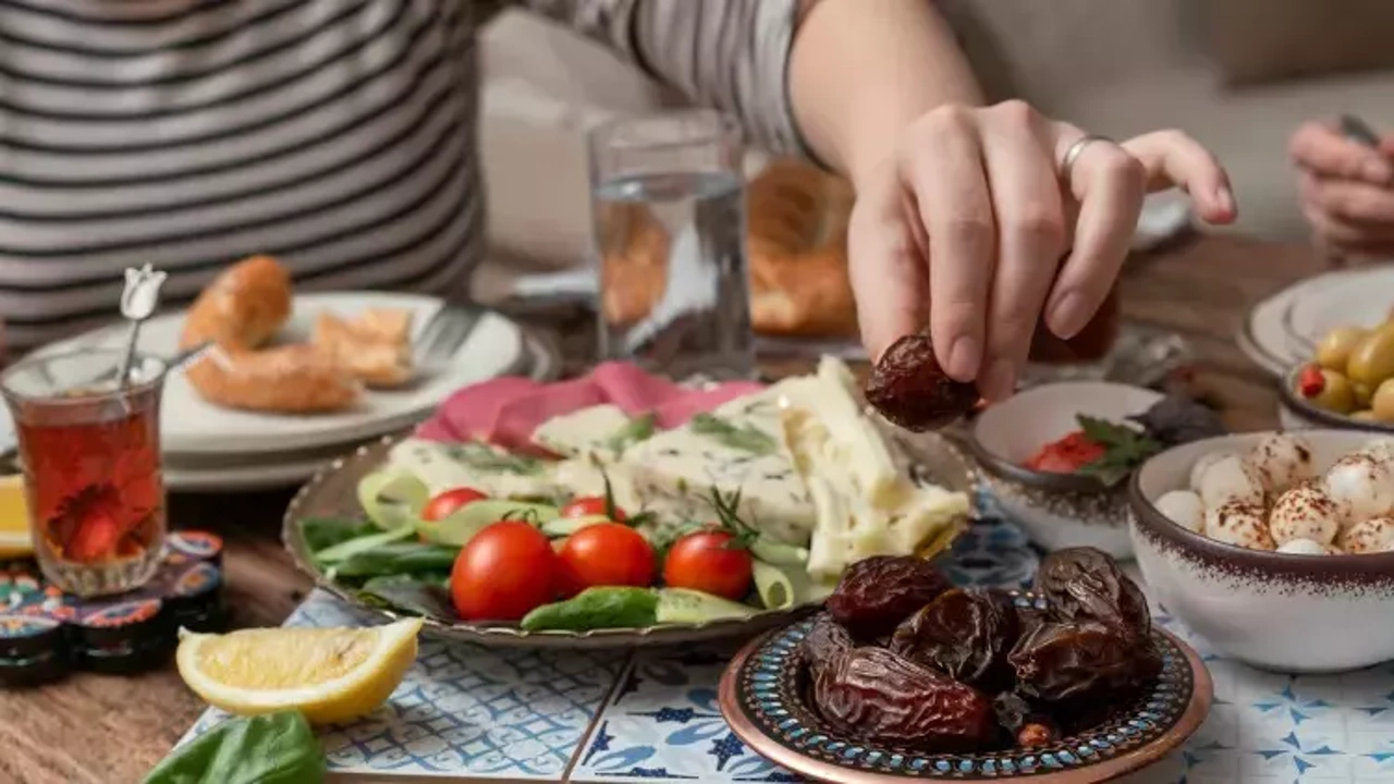 Uzmanından tok tutan besin önerileri