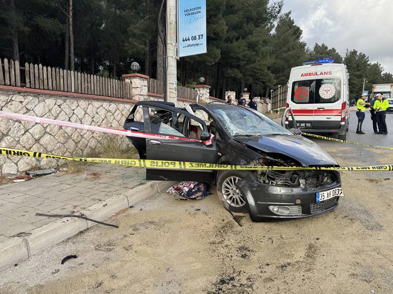 İzmir'de otomobil takla attı