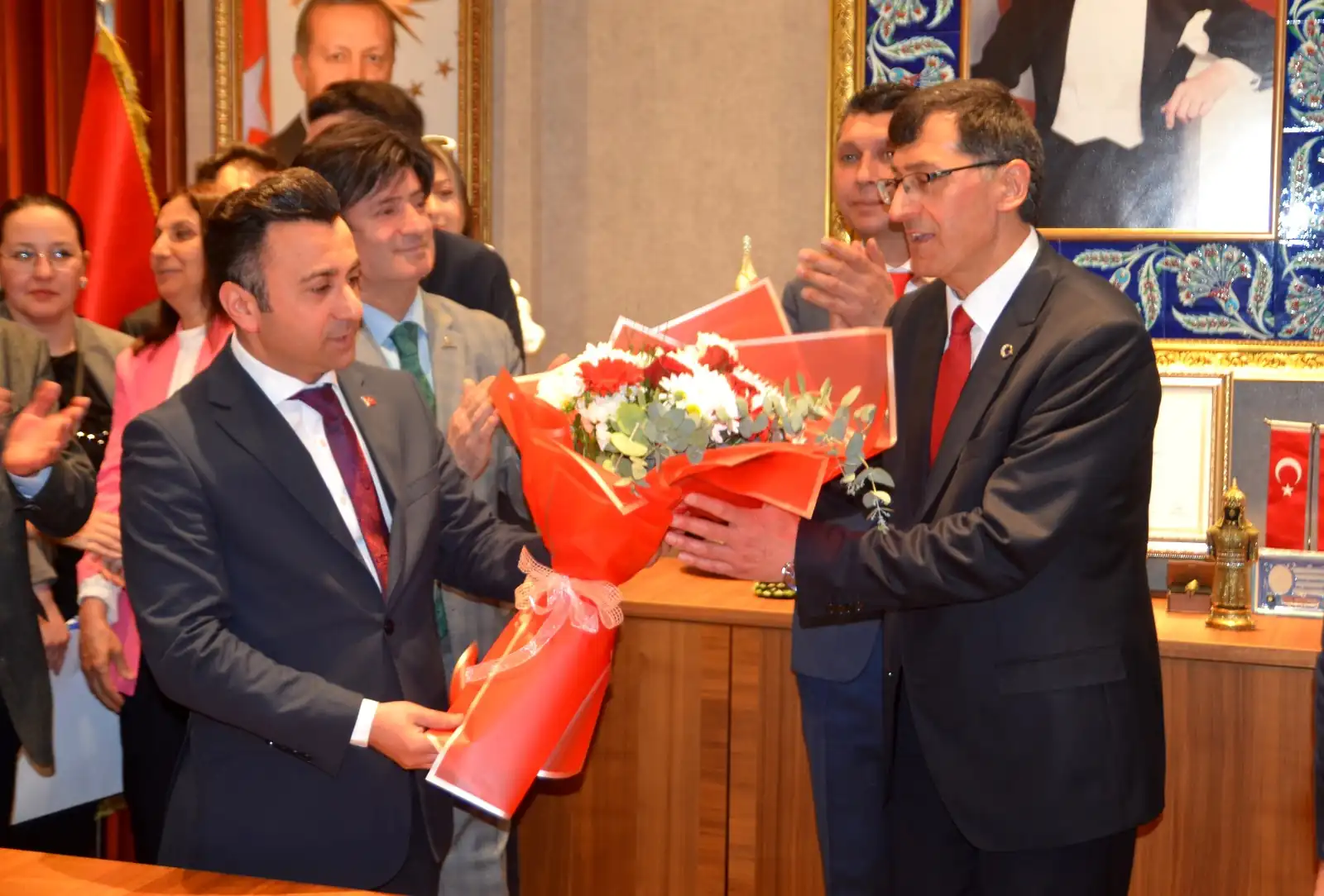 Kütahya Belediye Başkanı Kahveci göreve başladı