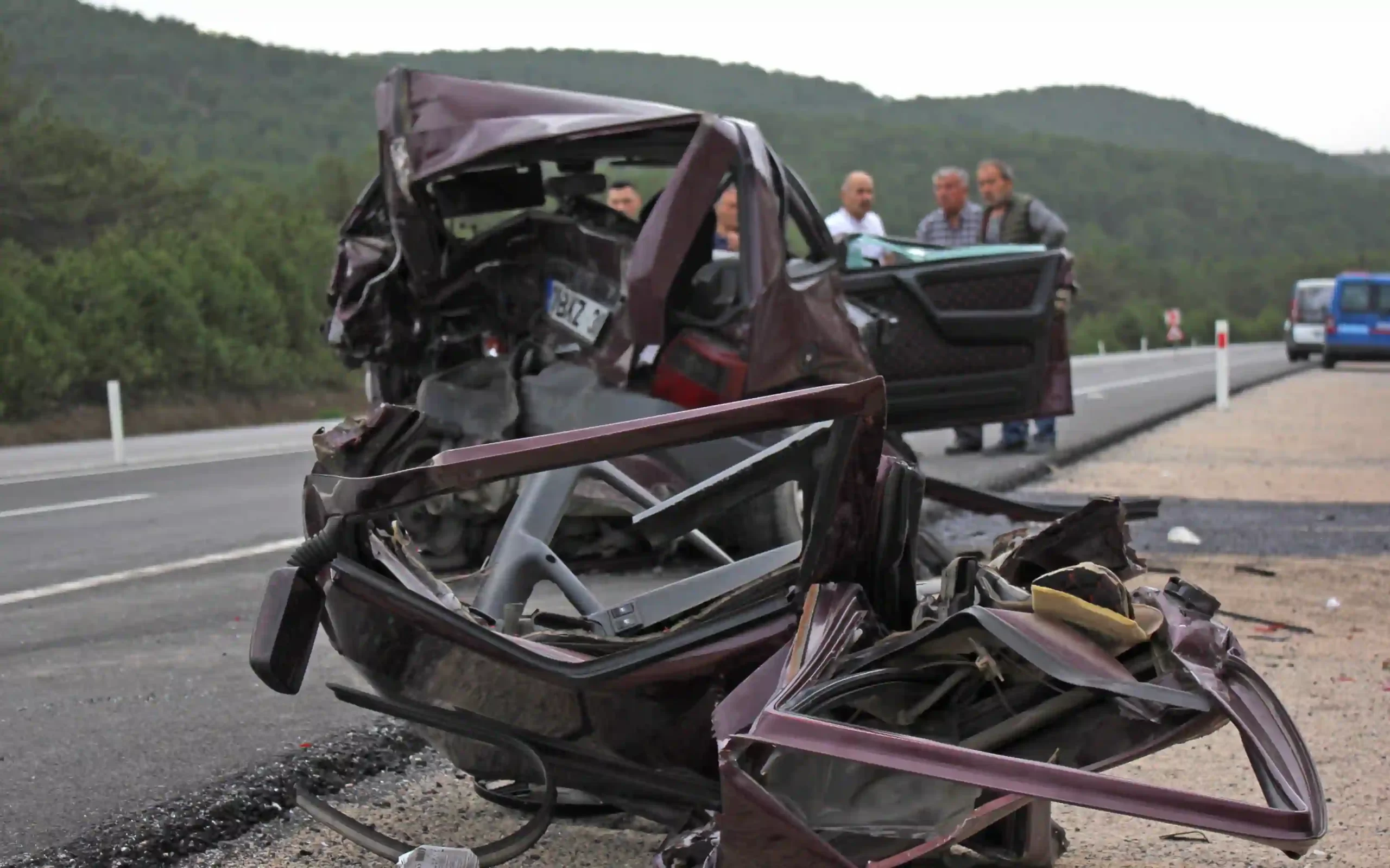 Kütahyada trafik kazasında 1 kişi öldü 1 kişi yaralandı