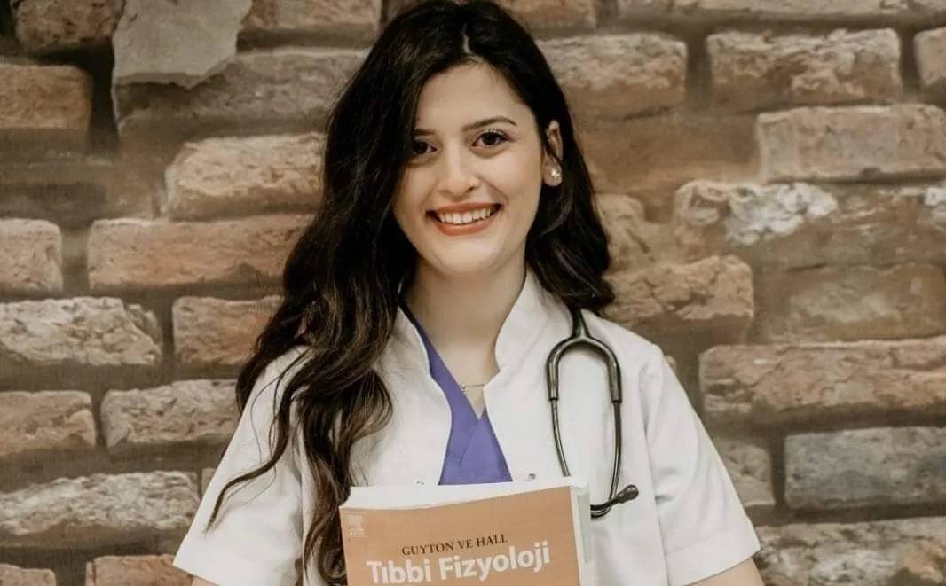 KSBÜ mezunu genç doktor hayatını kaybetti 