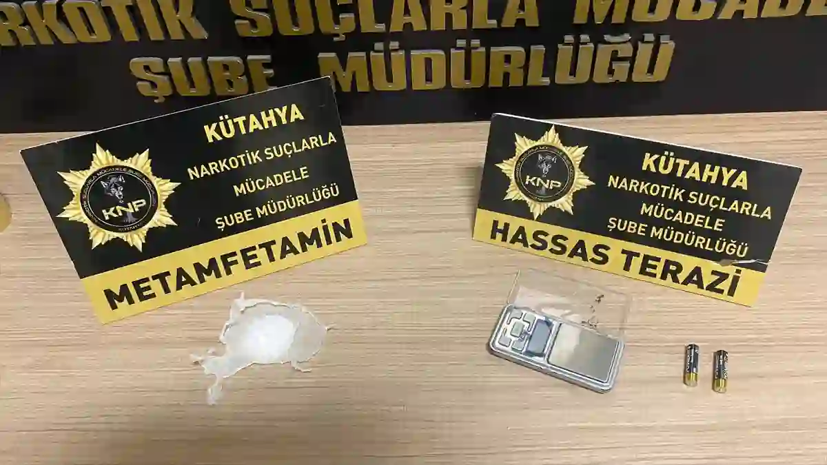 Kütahya’da uyuşturucu tacirleri tutuklandı