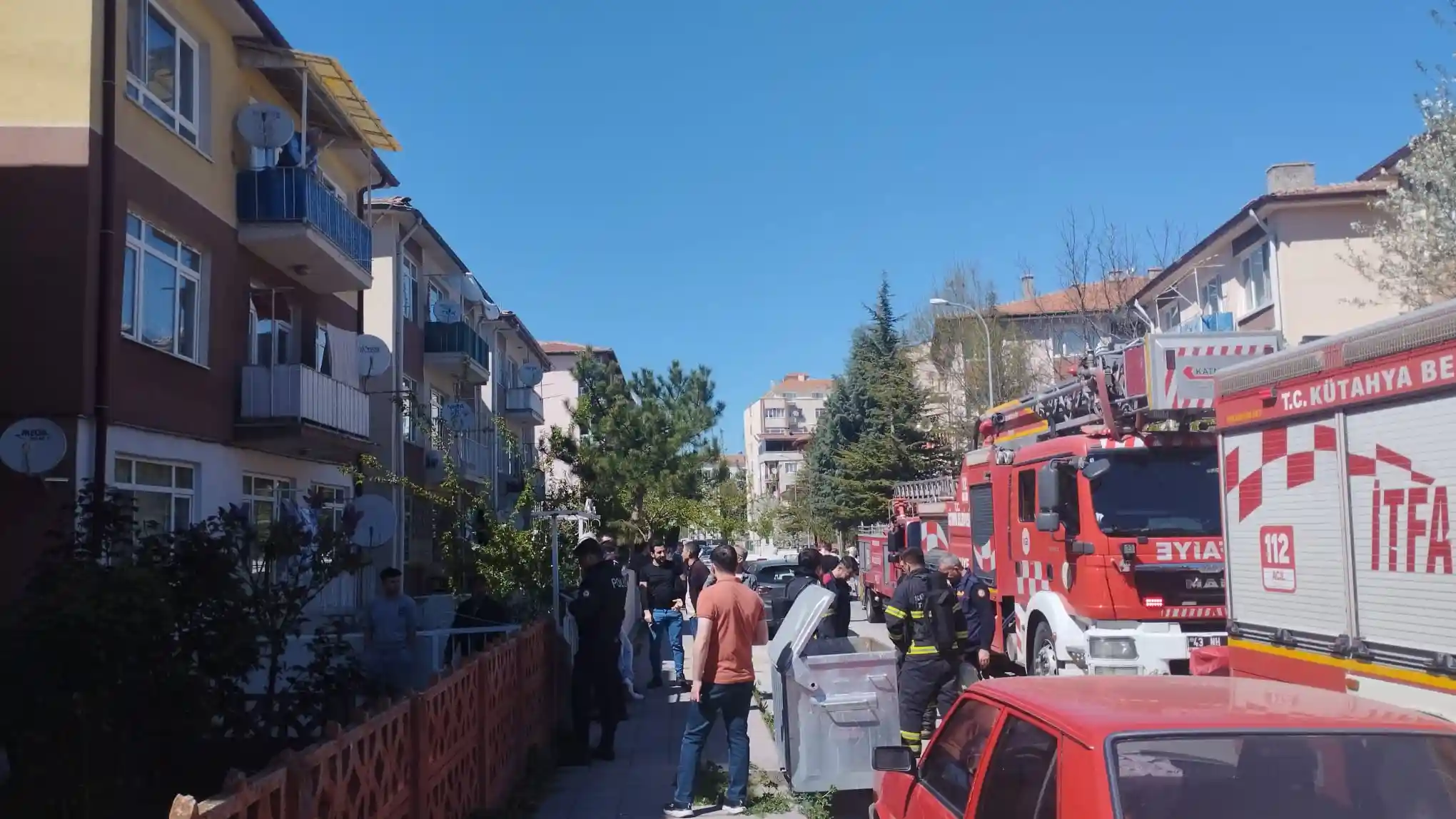 Kütahya’da balkonda çıkan yangın itfaiyeyi alarma geçirdi