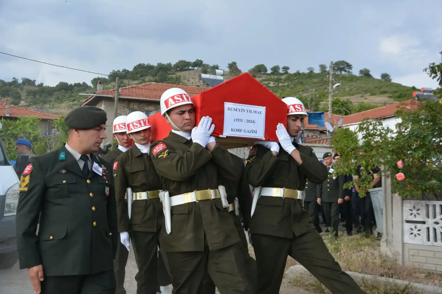 Demirci'nin son Kore gazisi vefat etti