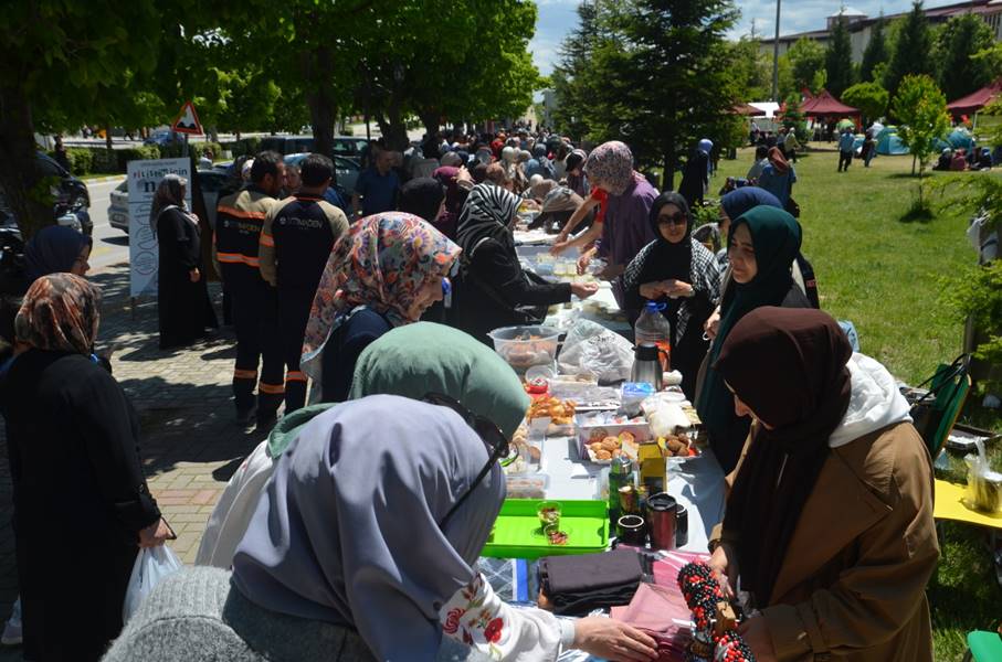 Kütahya Dumlupınar Üniversitesinde Filistin'e destek kermesi düzenlendi