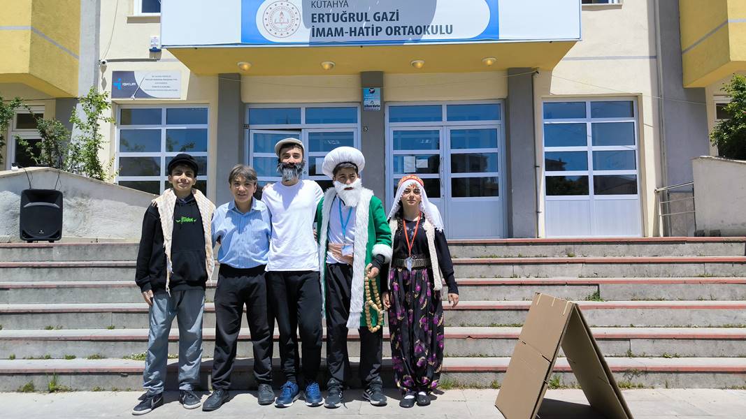 Kütahya da öğrencilerin bilimsel çalışmaları sergilendi