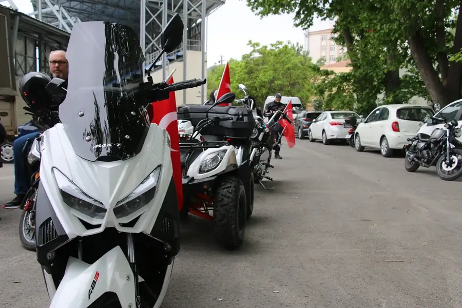 Kütahya'da motorcular 19 Mayıs için sürüş yaptı 