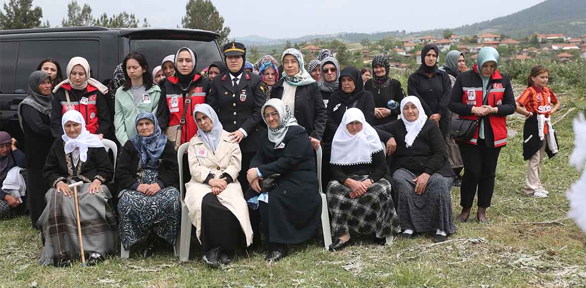 Şehit Sözleşmeli Er Rıdvan Gürsoy'un cenazesi Kütahya'da defnedildi