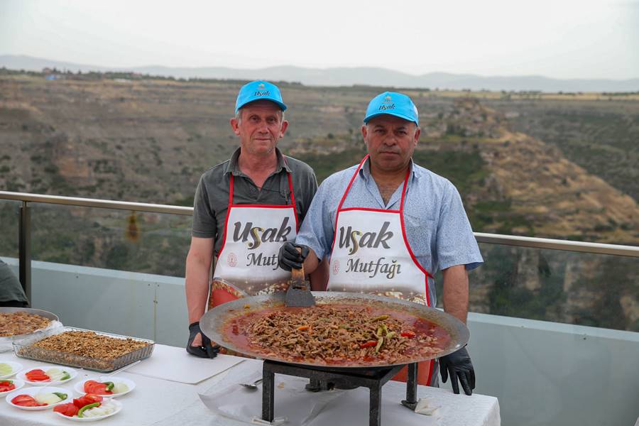 Uşak'a özgü lezzetler Türk Mutfağı Haftası'nda tanıtıldı