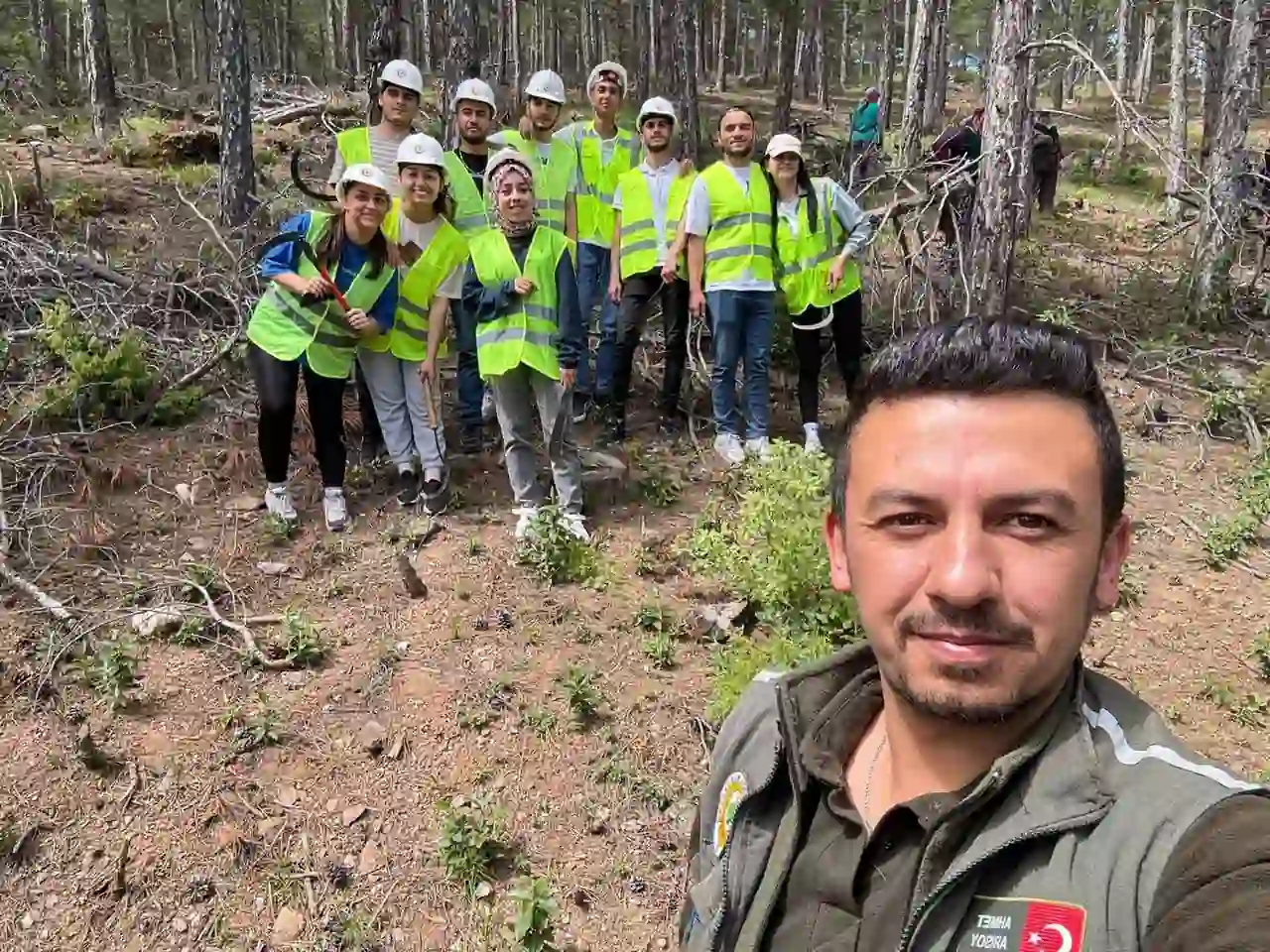 Kütahya’da gençler ve köylülerden gençleştirme çalışması