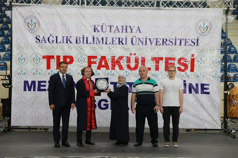 Kütahya’da geleceğin doktorları yemin etti