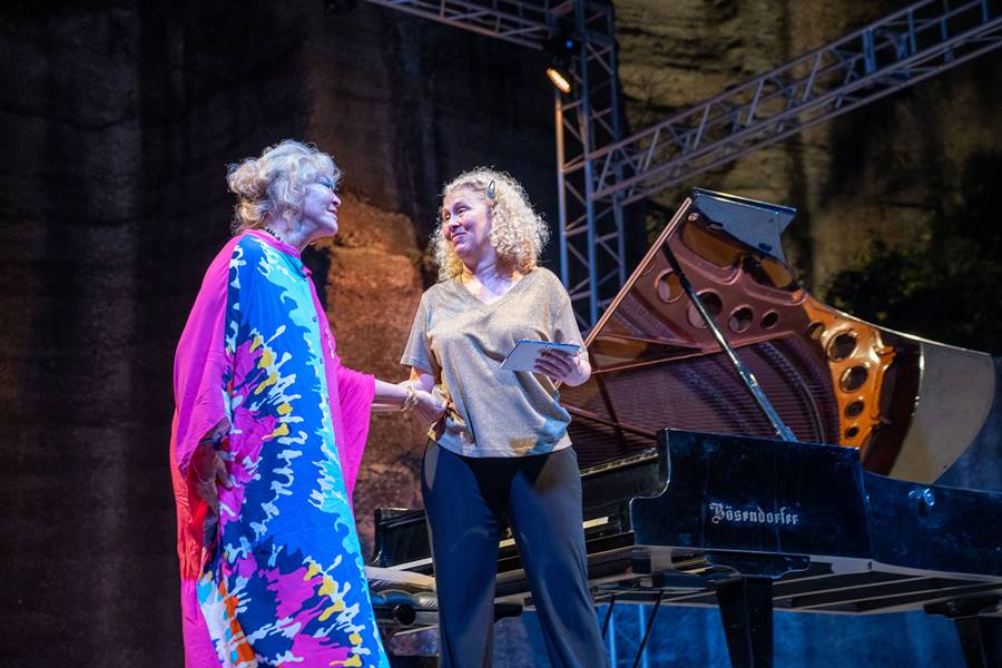 21. Gümüşlük Müzik Festivali'nde Caroline Sageman Konser Verdi