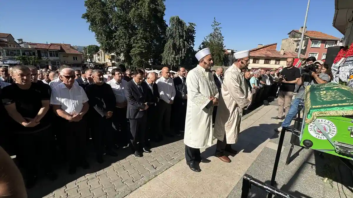 İsmail Küçükkaya'nın annesinin cenazesi Kütahya'da defnedildi