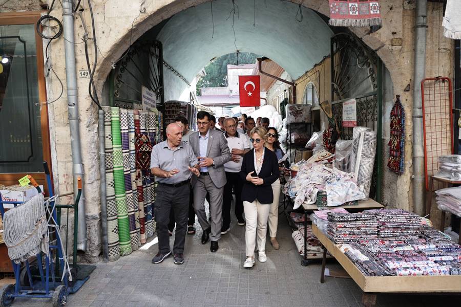 Bedesten ve Pirinç Hanı esnafı taleplerini iletti