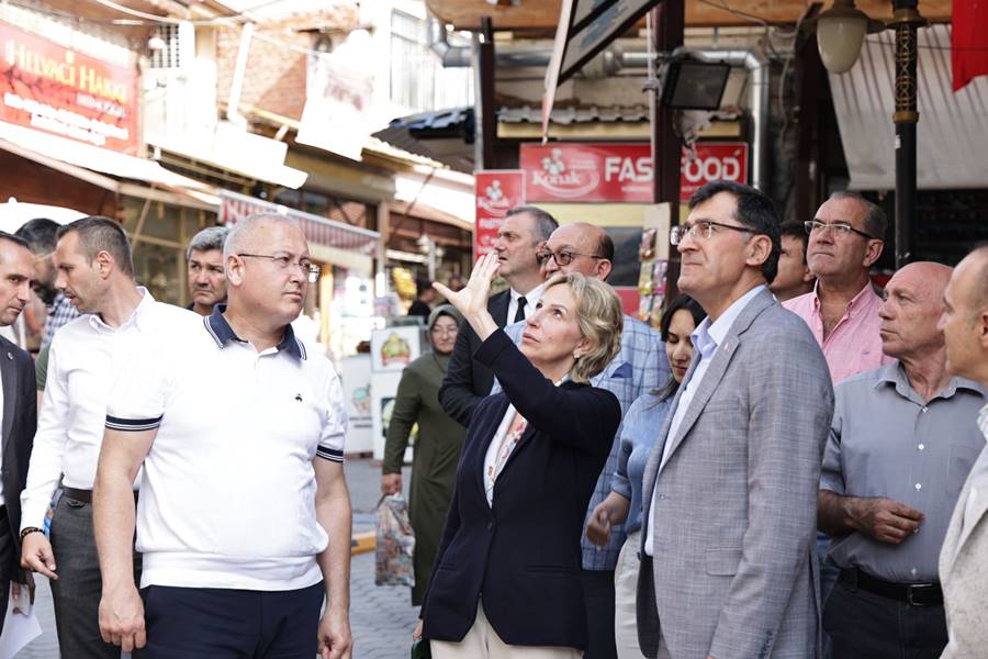 Bedesten ve Pirinç Hanı esnafı taleplerini iletti