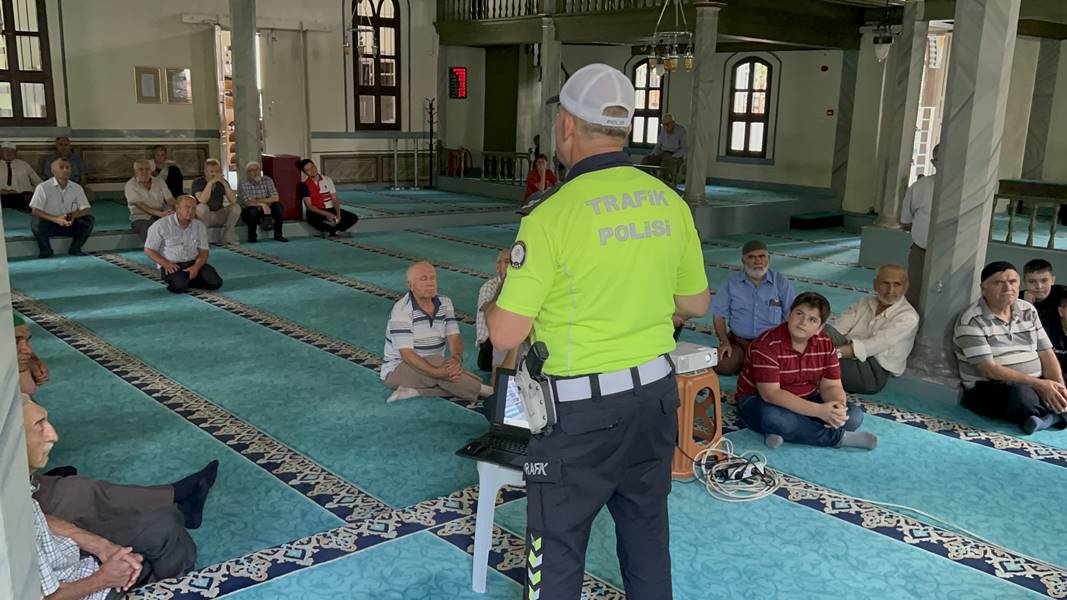 Kütahya’da camide trafik eğitimi