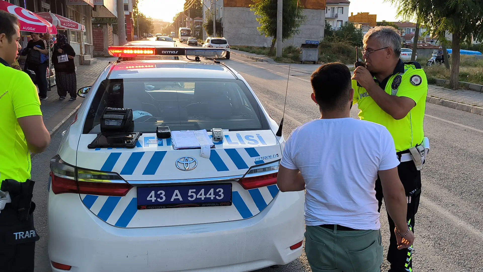 Kütahya'da alkollü sürücü kaçamadan yakalandı