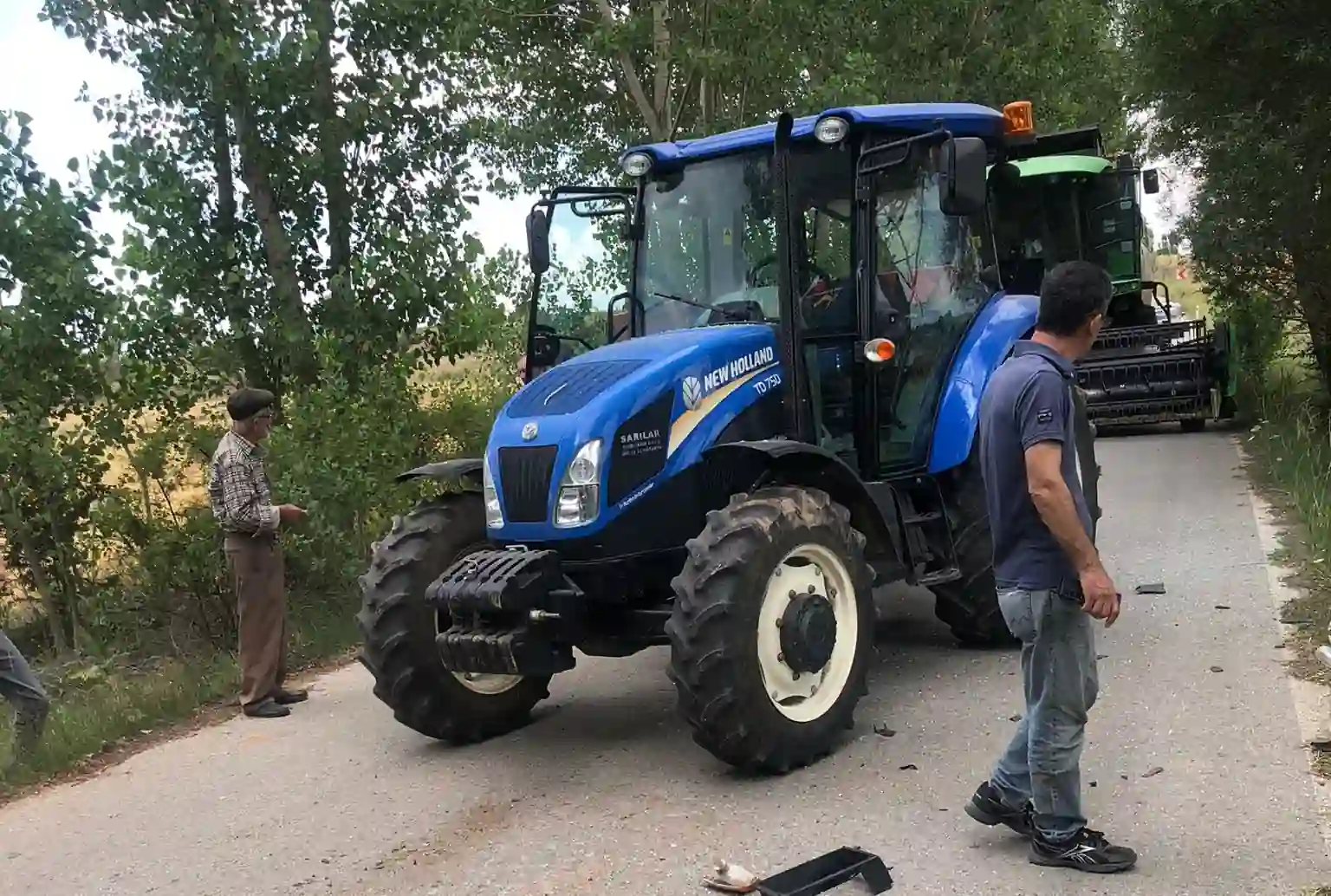 Kütahya'da otomobil ile traktör çarpıştı, 1 ölü