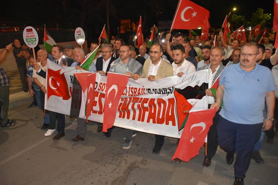 Afyonkarahisar'da Heniyye ve Gazze için yürüyüş düzenlendi