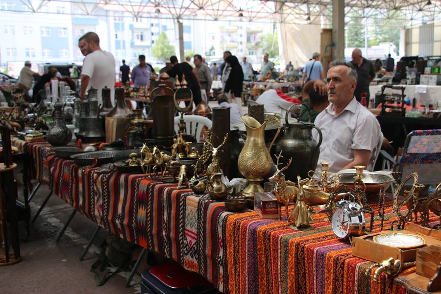 Kütahya Antika Pazarı, 19. kez misafirlerini ağırladı