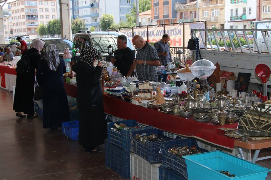 Kütahya Antika Pazarı, 19. kez misafirlerini ağırladı